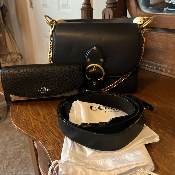Coach Handbags - Coach Beat Shoulder Bag with coordinating Coach Wallet - Black. EUC